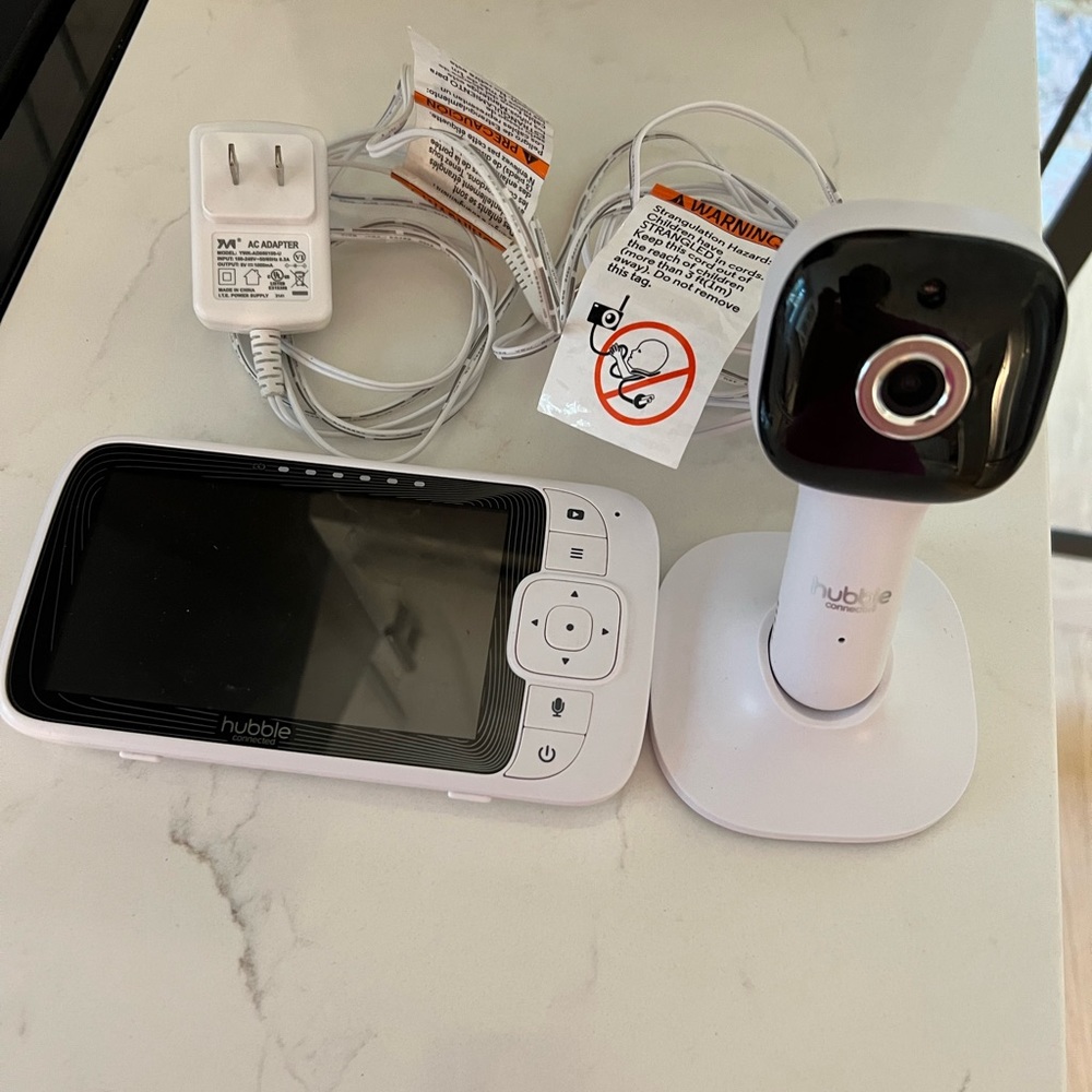 Hubble nursery pal monitor